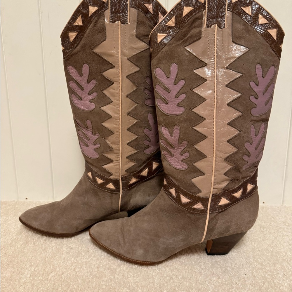 Beverly Feldman brown suede and leather inlaid heeled western cowboy boots sz 8 - Picture 2 of 7